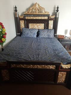 Master Bed with 2 side tables for sale, watsap 03120525983