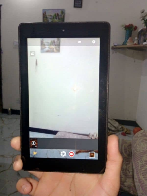 best tablet.  low price.  contact me please Whatsapp message. 0