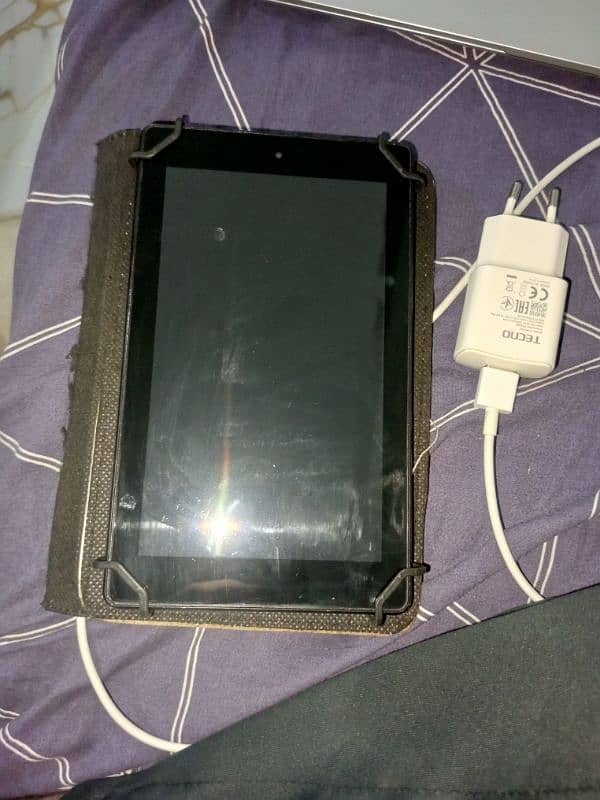 best tablet.  low price.  contact me please Whatsapp message. 4