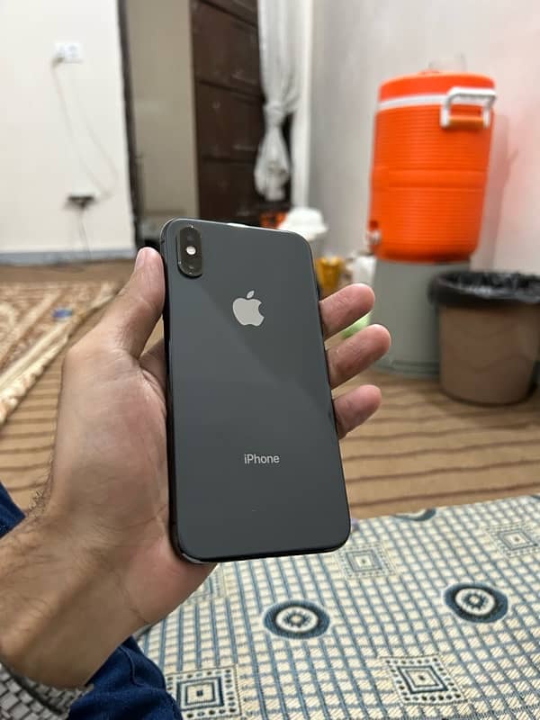 Apple Iphone Xs Black Color, 64GB ,Factory Unlocked, Non PTA 0