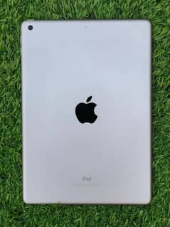 Apple iPad 5th Generation (32Gb) good condition WhatsApp (03274117805)