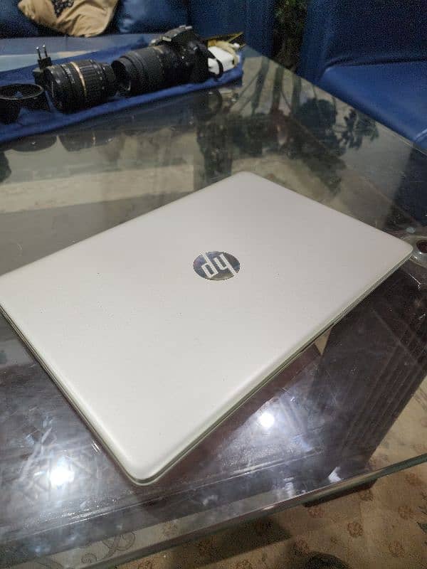 HP Pavilion 14 i5 8th gen 4