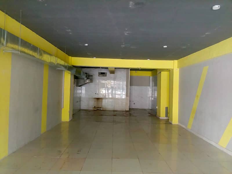 1015 Sq-Ft Ground Floor Shop For Rent In Bahria Town Civic Center 8