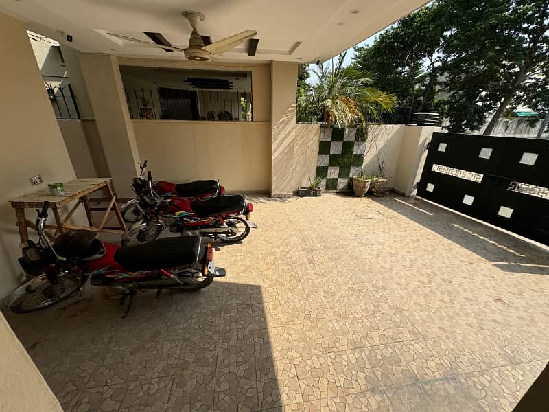 10 Marla Awesome House Available For Rent in DHA Phase 6 2