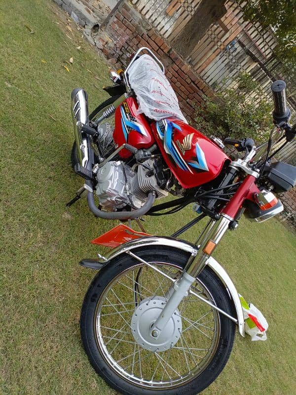 honda 125 new condition 5