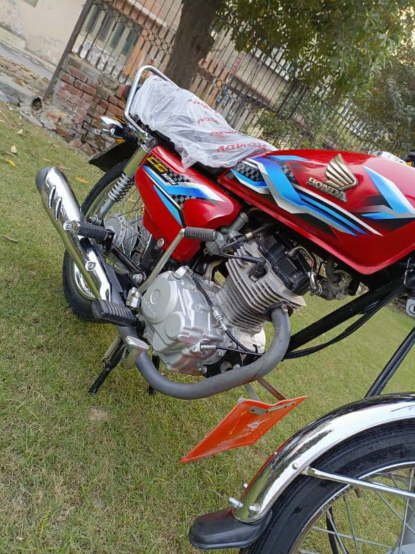 honda 125 new condition 6