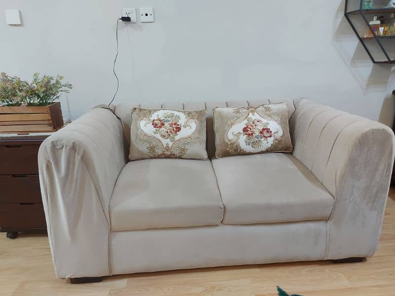 2 seater sofa 0