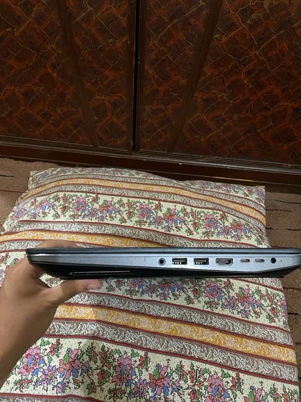 HP Zbook 15 workstation i7 6th price is negotiable 6