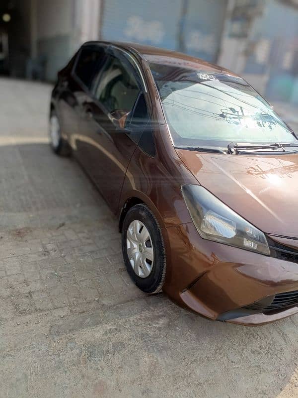 Toyota Vitz 2014 1