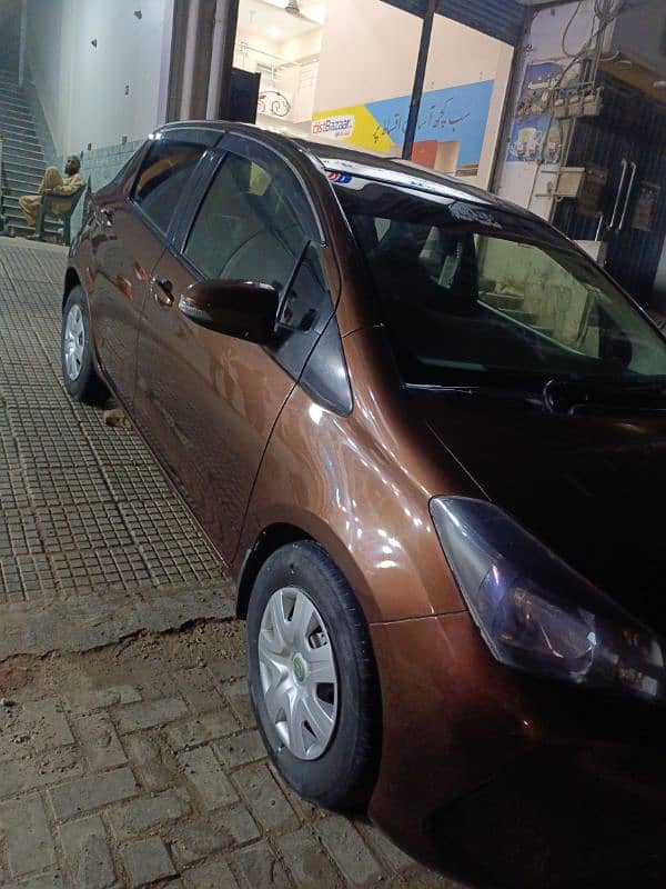 Toyota Vitz 2014 6