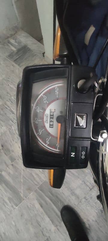 Honda cd 70 black 4