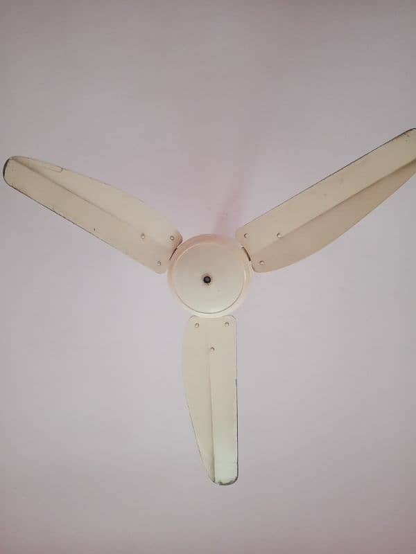 New condition ceiling fan for sale 2