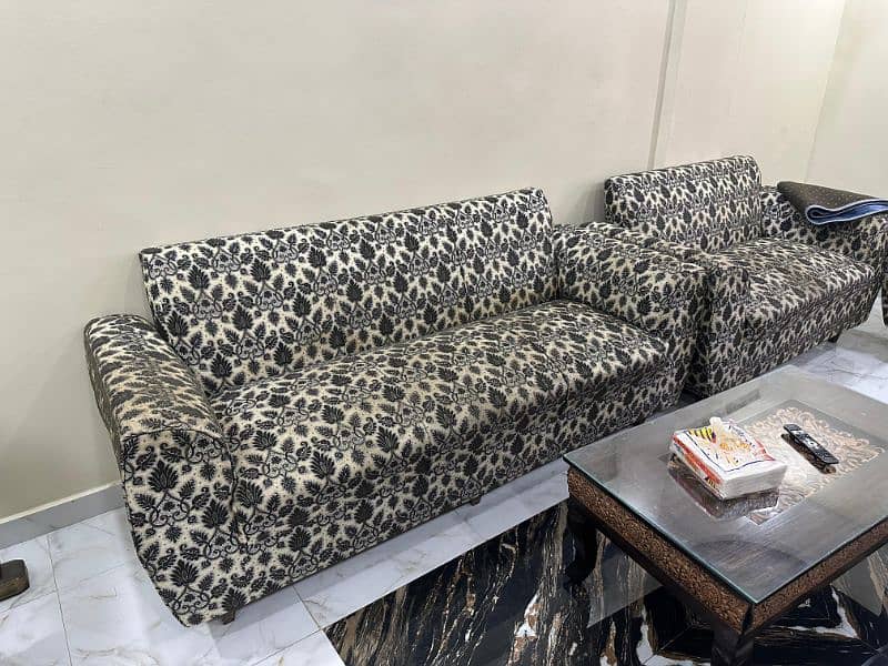 7 Seater Sofa Set In Very Good Condition 0