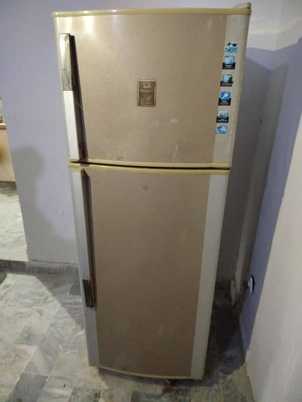 Dawlance Fridge full size in mint condition 3