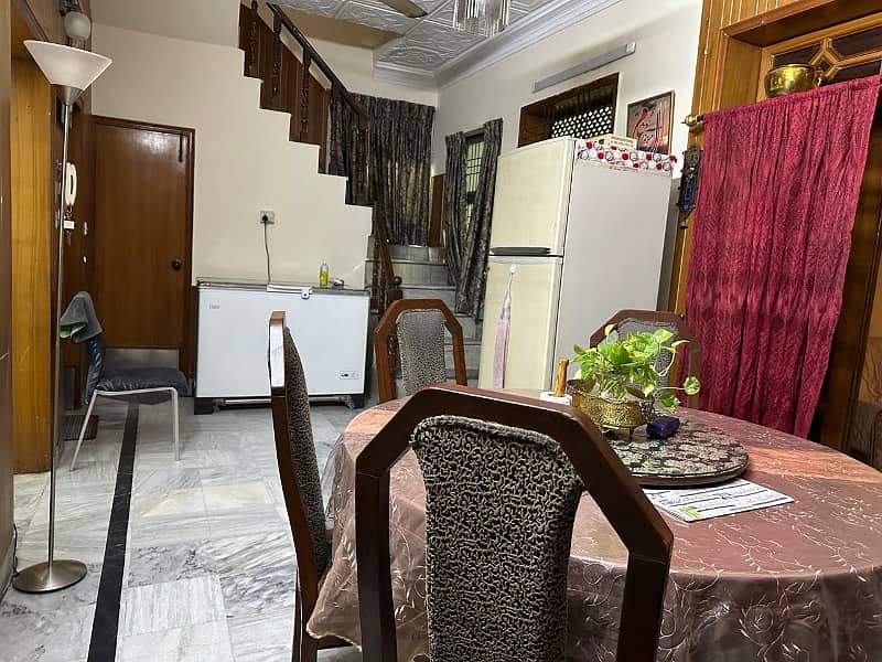 Allama Iqbal Town 5 Marla Corner House Ravi Block For Sale 5