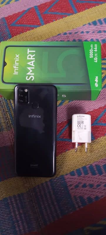 Infinix smart 5 3/64 gb with box or adopter 1