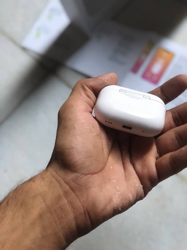 AirPods Pro 2 3