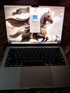 Apple macbook m1 pro 2021 14 inch