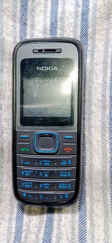 Nokia 1200 8 box and chargr pta prof 0