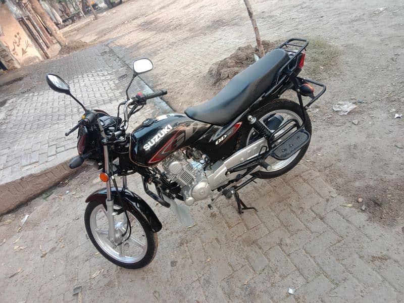 Suzuki GD110S 8