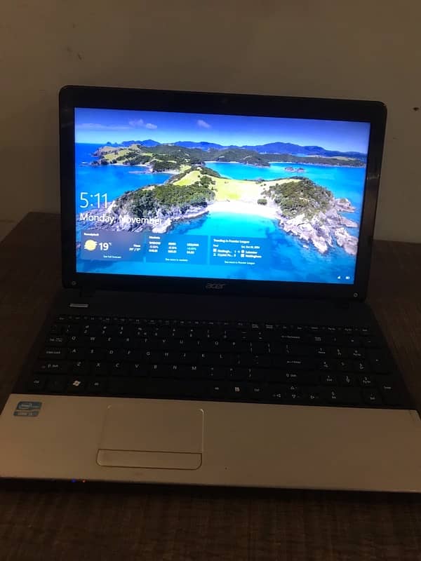 ACER CORE I3 8GB RAM 120gb SSD 0