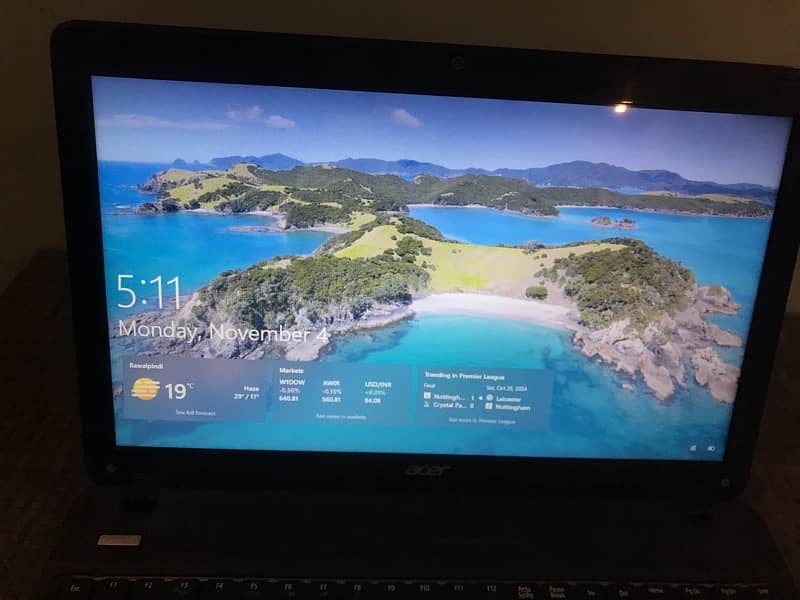 ACER CORE I3 8GB RAM 120gb SSD 2