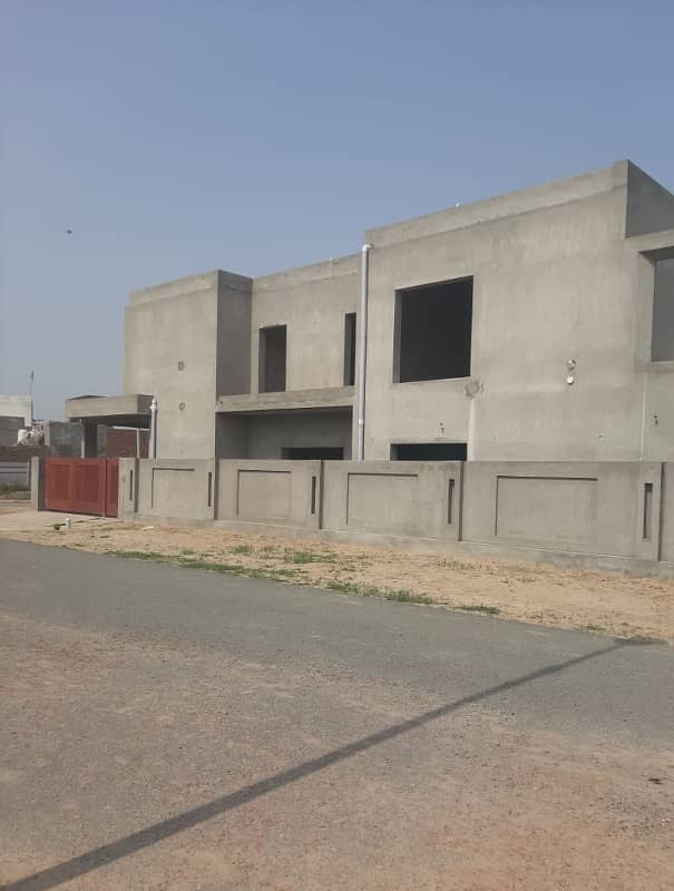 Gray structure House DHA LAHRE THREE SIDE 50FT RAD One kanal 310 sq ft 54 ft 90 ft Cover Area 5354 sq ft FOR SALE 2