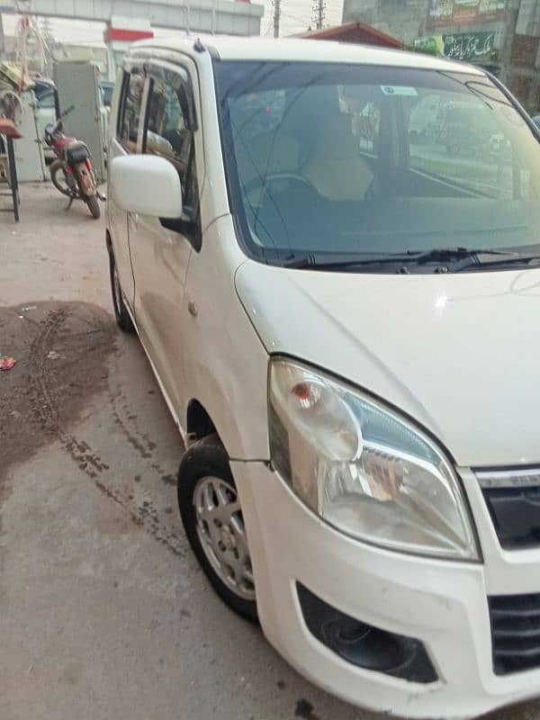 Suzuki Wagon R 2018 3