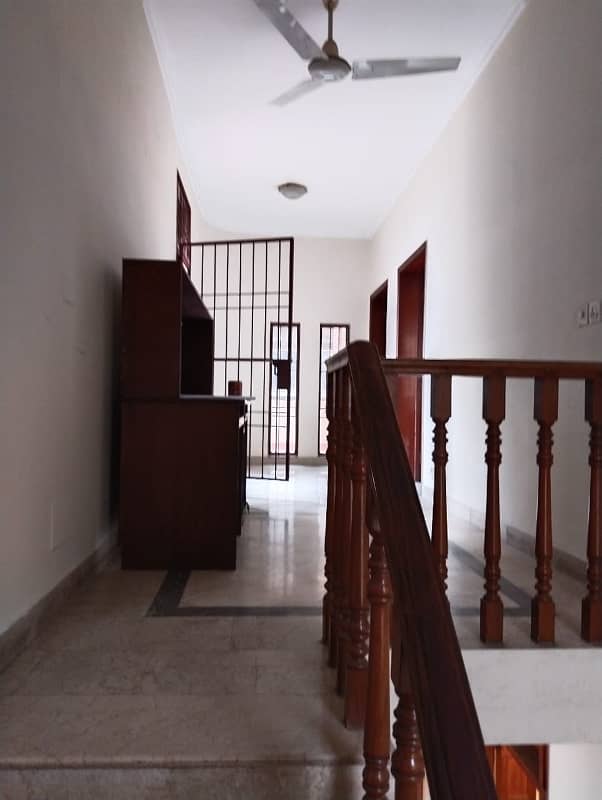 1 KANAL STRAIGHT LINE BRICK HOUSE FOR SALE IN DHA PHASE 4 19