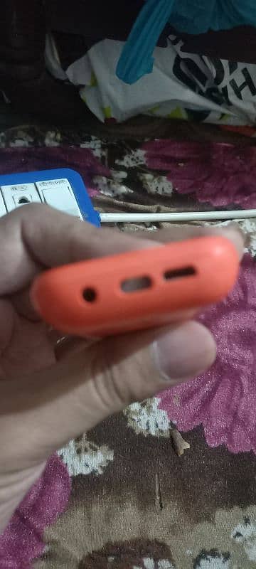 Nokia 130 Red Colour 6