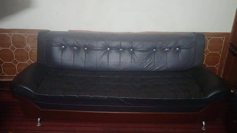 7 seater sofa set urgent sale 0