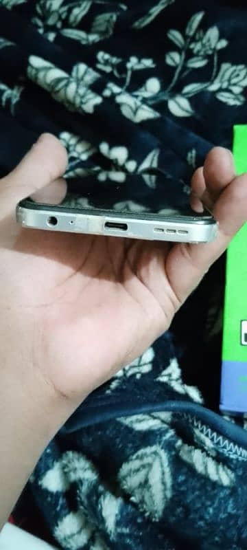 Infinix hote30 3