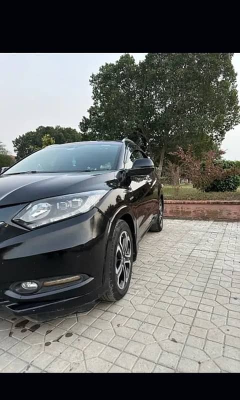 Honda Vezel 2015 1