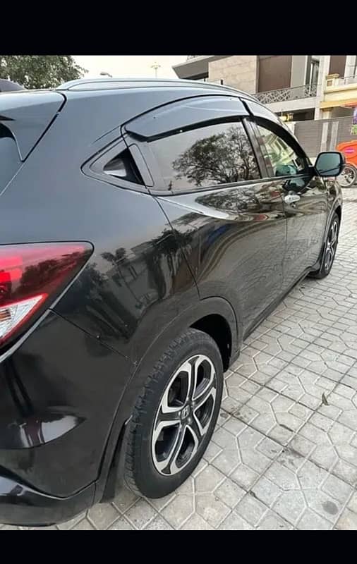 Honda Vezel 2015 4