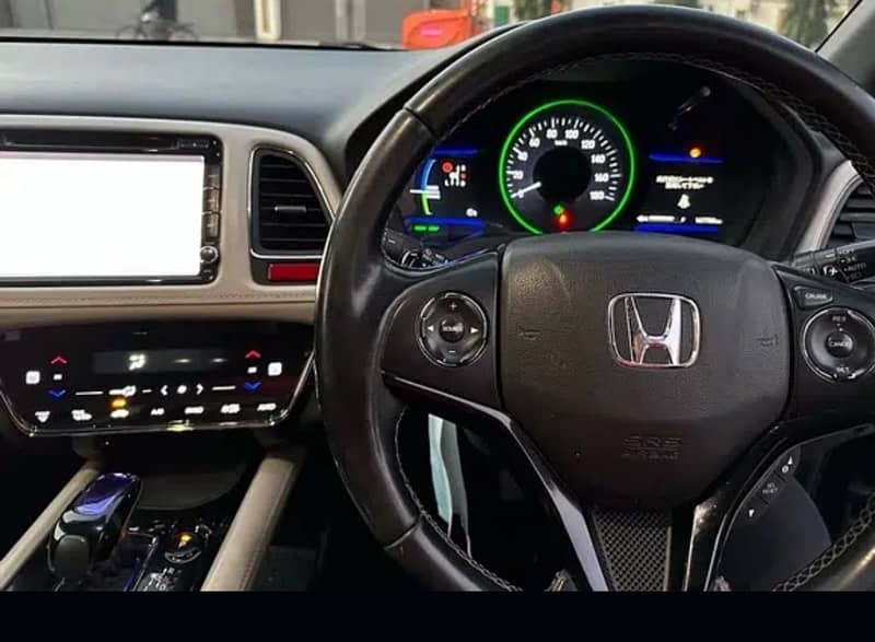 Honda Vezel 2015 9