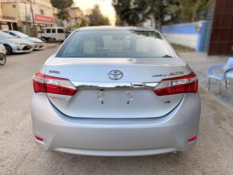 Toyota Corolla Altis 2016 7