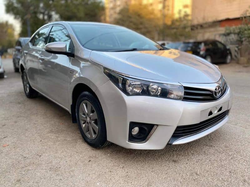 Toyota Corolla Altis 2016 11