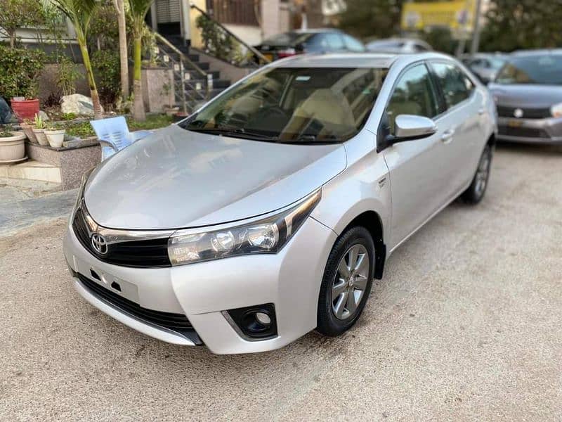 Toyota Corolla Altis 2016 12