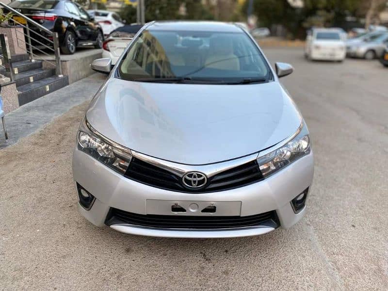 Toyota Corolla Altis 2016 13