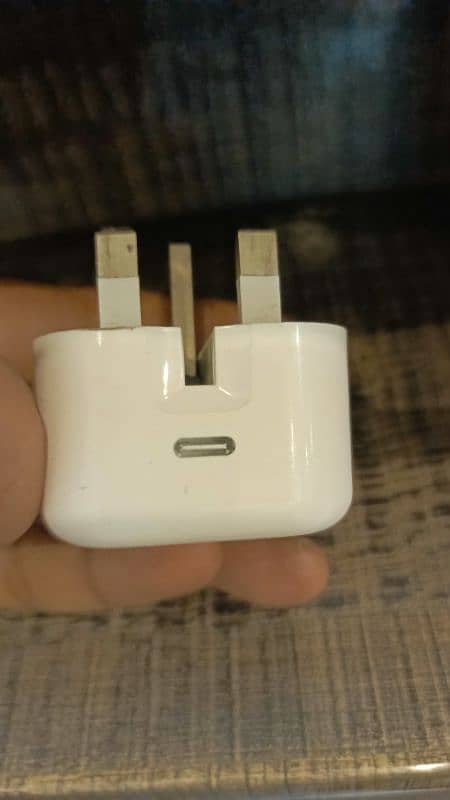 Apple iphone Original Charger 20 watt 0