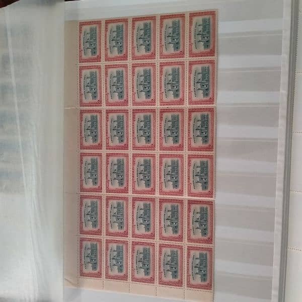 Pakistani mint stamps all lot 5000 stamps 8