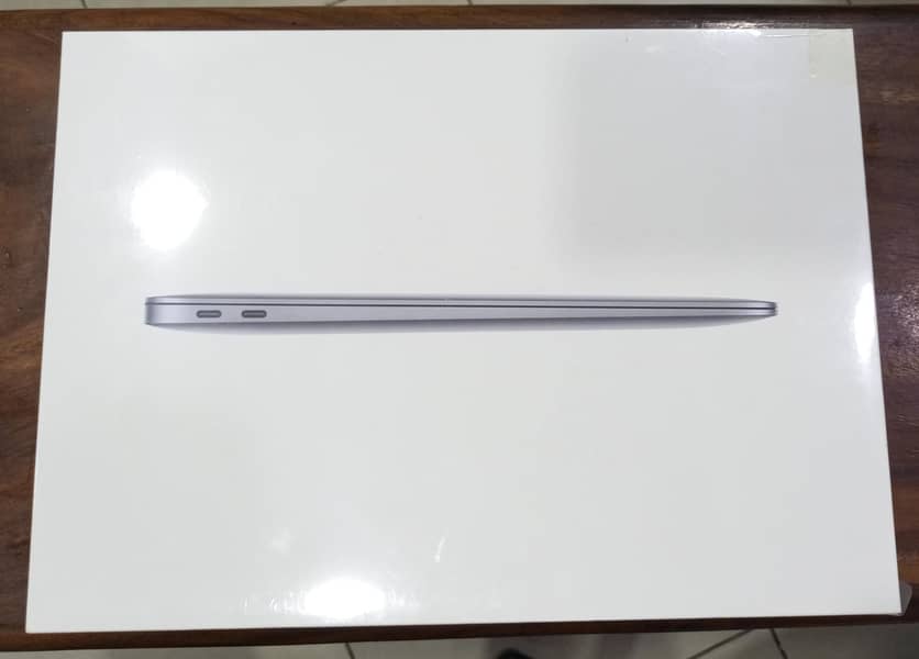 Macbook Air M1 Space Grey 8gb ram 256gb storage Box Packed Non Active 0