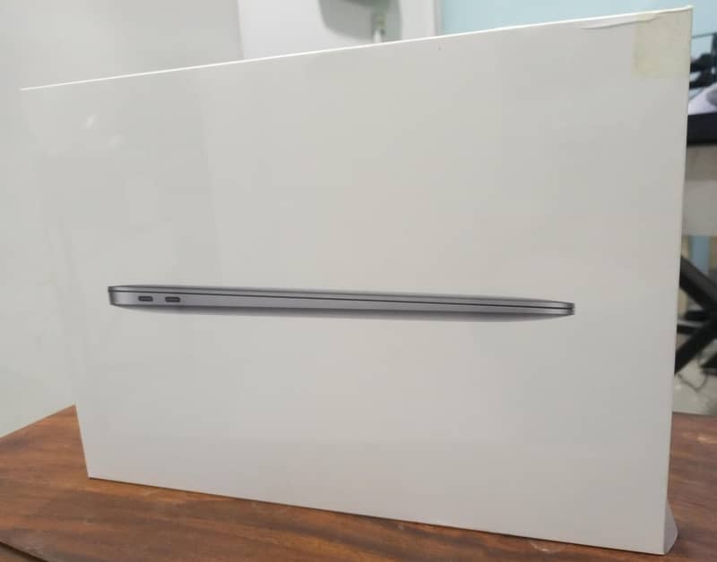 Macbook Air M1 Space Grey 8gb ram 256gb storage Box Packed Non Active 1