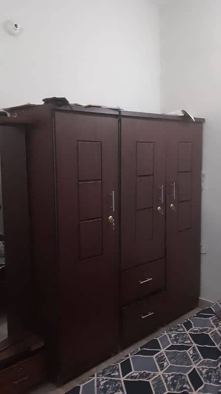 sale. . . 2 doors . . . cupboard good condition 0