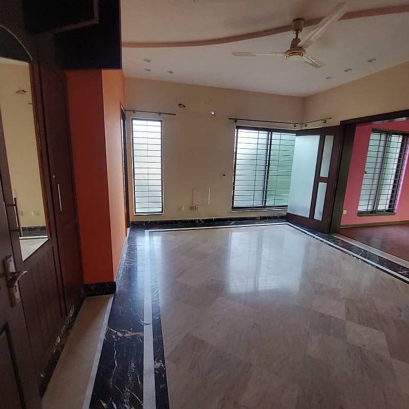 1 Kanal Upper Portion With Drawing For Rent in DHA Phase 3 Block X Near Park 0