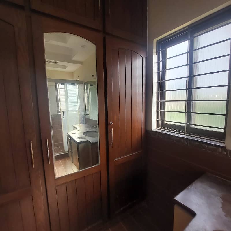 1 Kanal Upper Portion With Drawing For Rent in DHA Phase 3 Block X Near Park 7