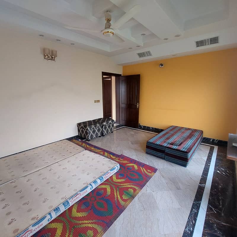 1 Kanal Upper Portion With Drawing For Rent in DHA Phase 3 Block X Near Park 8