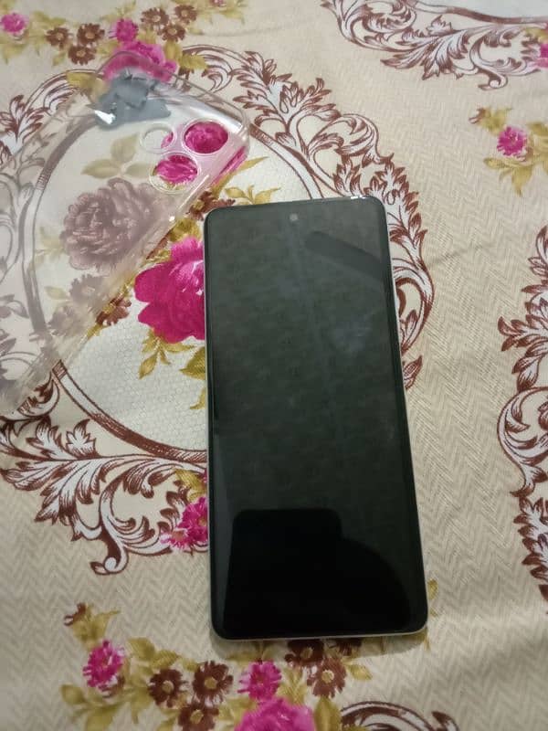 Infinix Hot 30 16 128 1