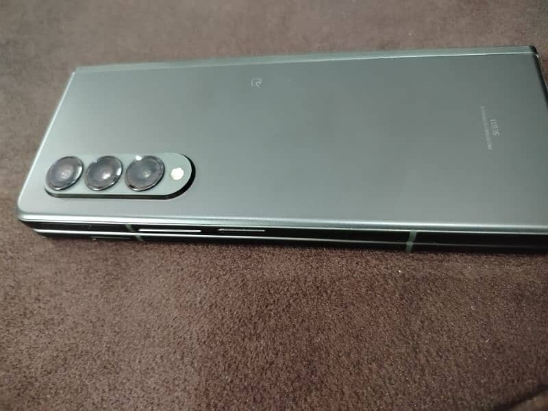 Samsung Galaxy z fold 3 1