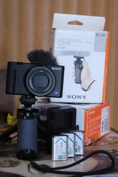 Sony zv1 with grip